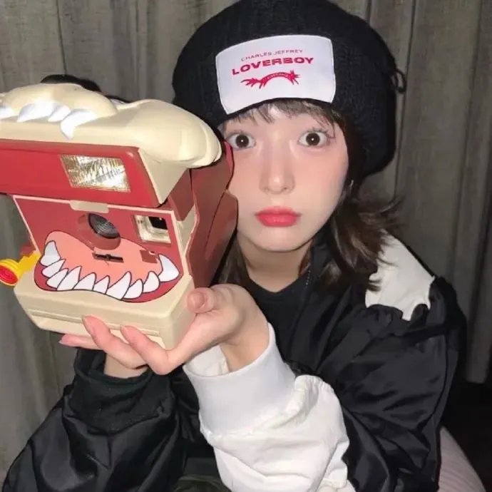 恶魔少爷别吻我 封面